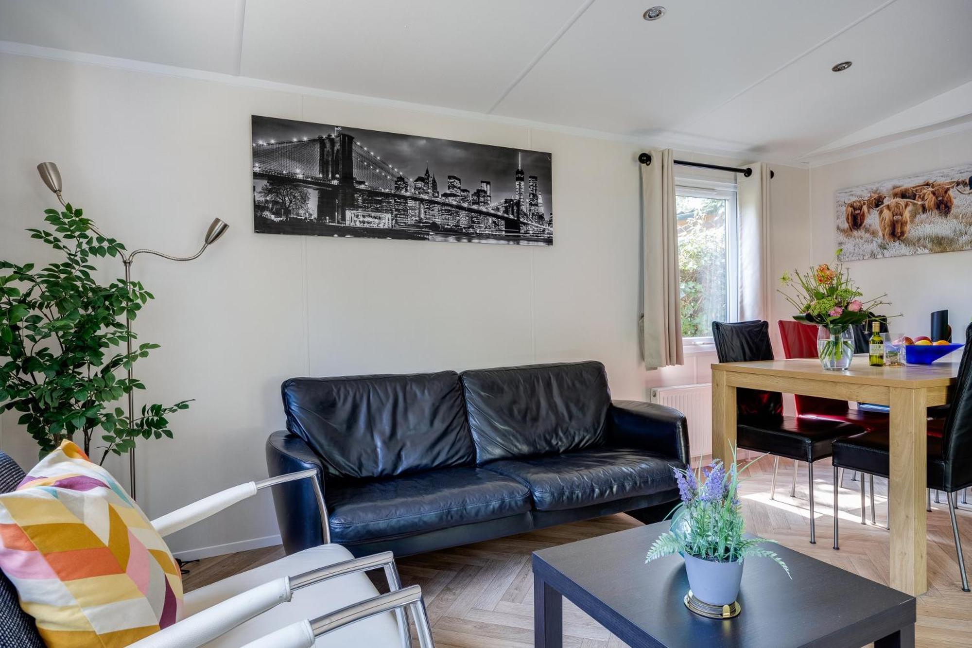 Veluwe Hoenderloo Luxury Chalet With Private Sauna And Hot Tub - Swimming Pool Tennis Court Supermarket Bowling Alley Theatre And Entertainment For Children المظهر الخارجي الصورة